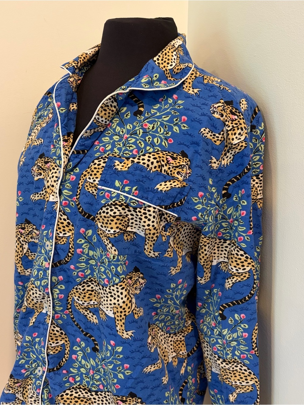 Printfresh Bagheera Long Sleep Pajama Top in Blue Leopard Cotton medium - Picture 4 of 10